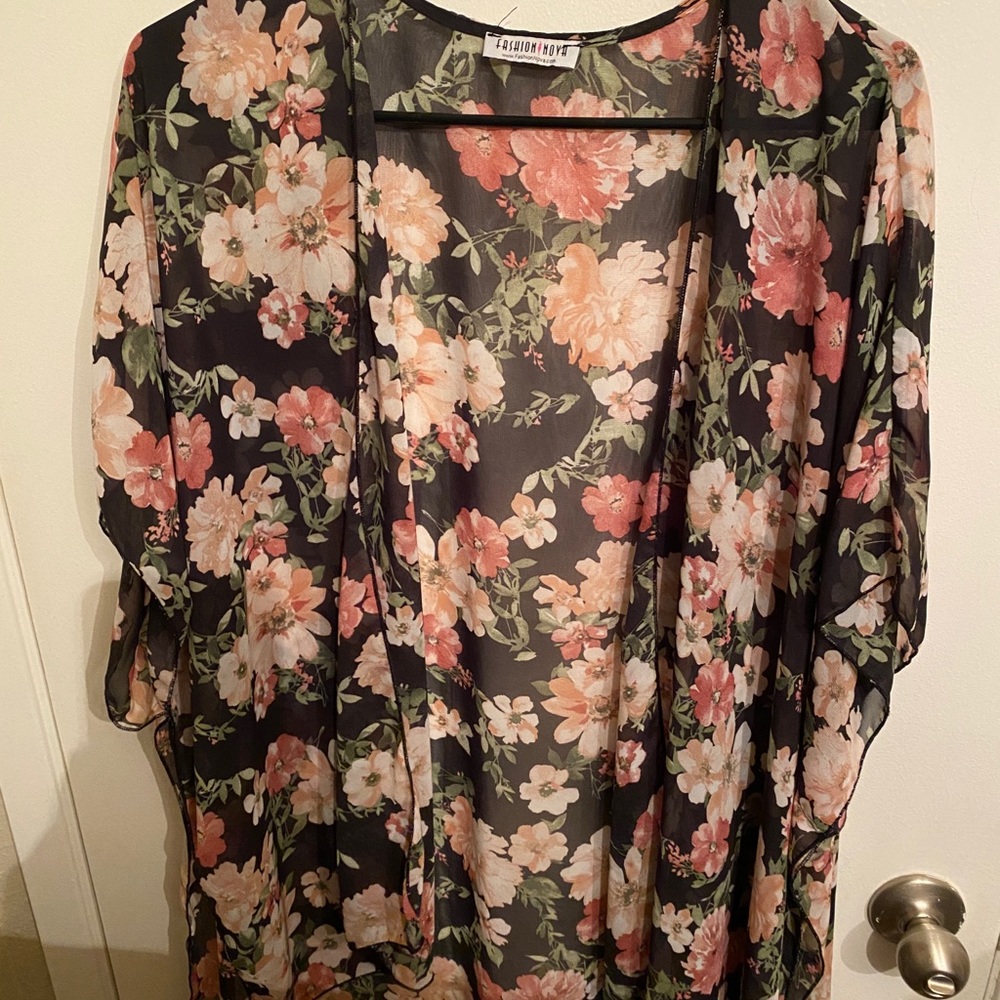 Black floral kimono
